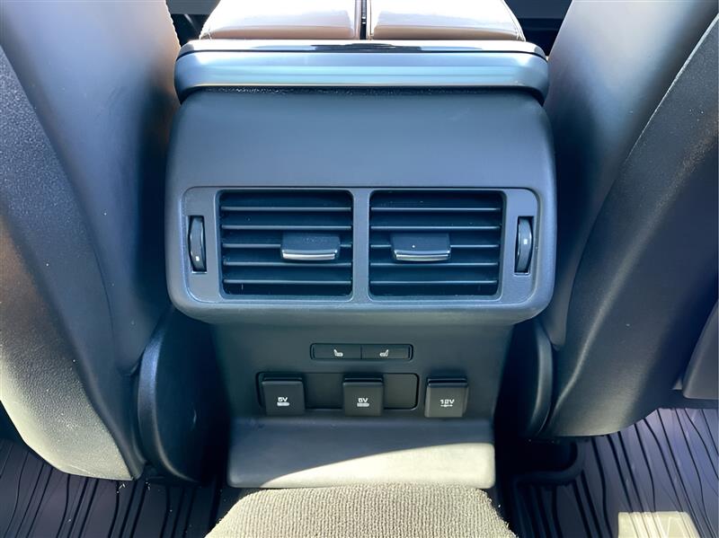 Land Rover Range Rover Velar R-Dynamic SE 2019 Land Rover Range Rover Velar R-Dynamic SE 2019