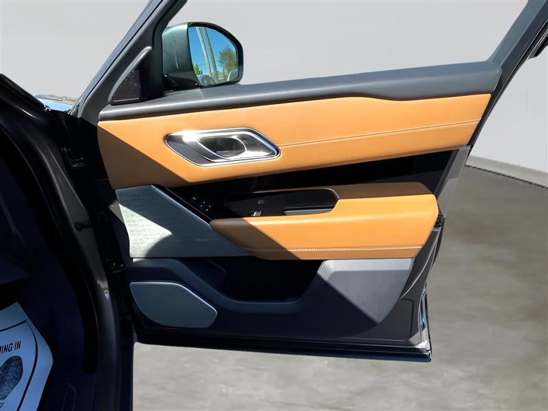 Land Rover Range Rover Velar R-Dynamic SE 2019 Land Rover Range Rover Velar R-Dynamic SE 2019