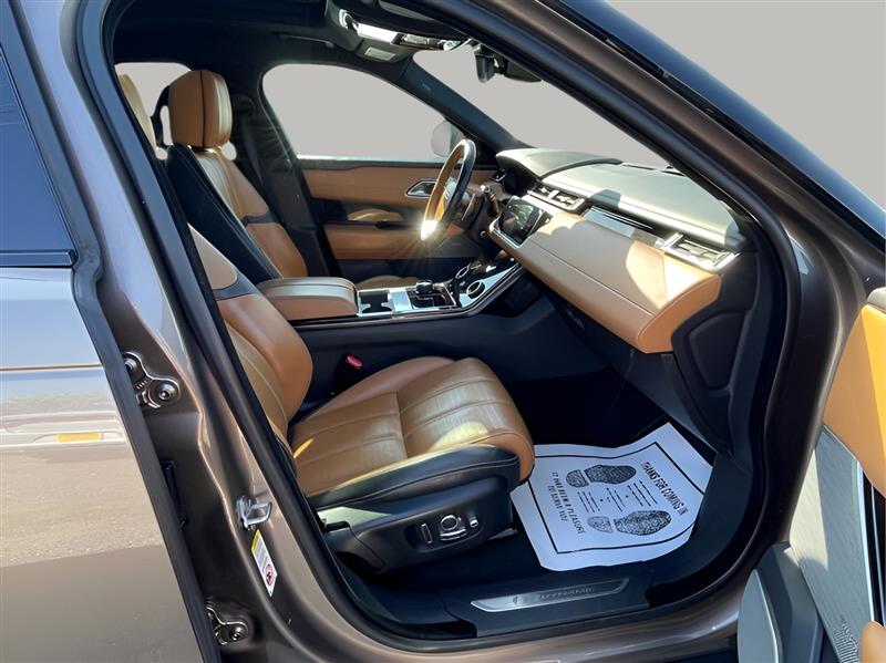 Land Rover Range Rover Velar R-Dynamic SE 2019 Land Rover Range Rover Velar R-Dynamic SE 2019