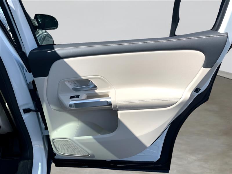 Mercedes-Benz GLB-Class GLB 250 4MATIC 2021 Mercedes-Benz GLB-Class GLB 250 4MATIC 2021