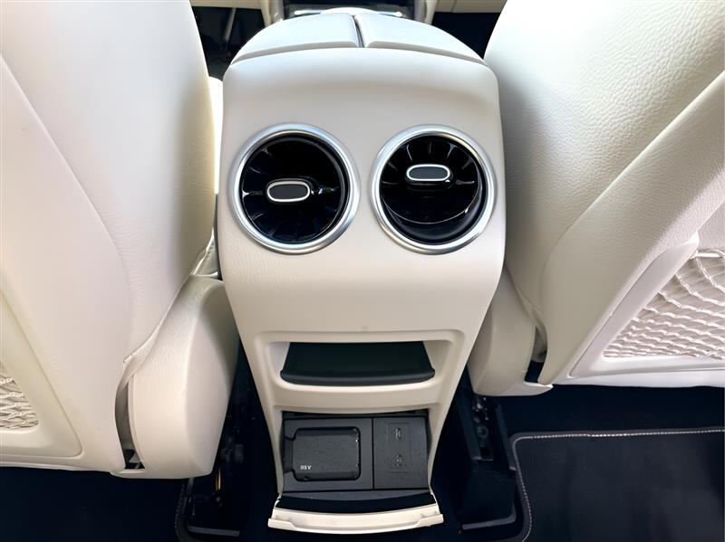 Mercedes-Benz GLB-Class GLB 250 4MATIC 2021 Mercedes-Benz GLB-Class GLB 250 4MATIC 2021