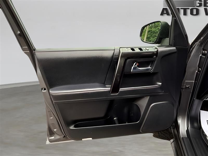 Toyota 4Runner TRD Off-road 4WD 2021 Toyota 4Runner TRD Off-road 4WD 2021