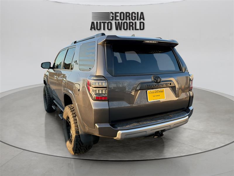 Toyota 4Runner TRD Off-road 4WD 2021