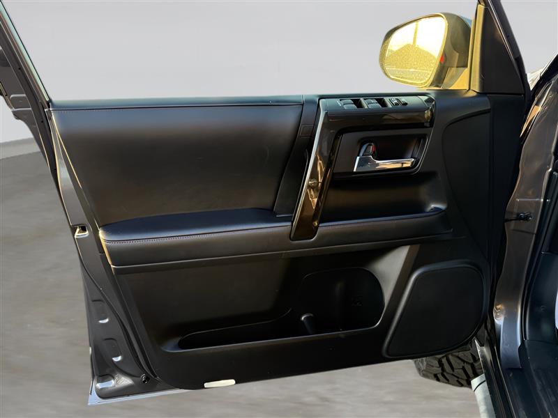 Toyota 4Runner TRD Off-road 4WD 2021