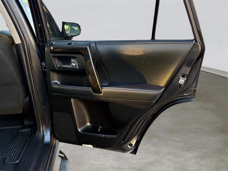 Toyota 4Runner TRD Off-road 4WD 2021