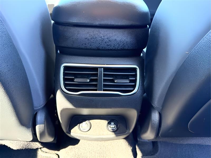 Hyundai Santa Fe SEL 2022