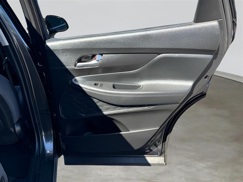 Hyundai Santa Fe SEL 2022