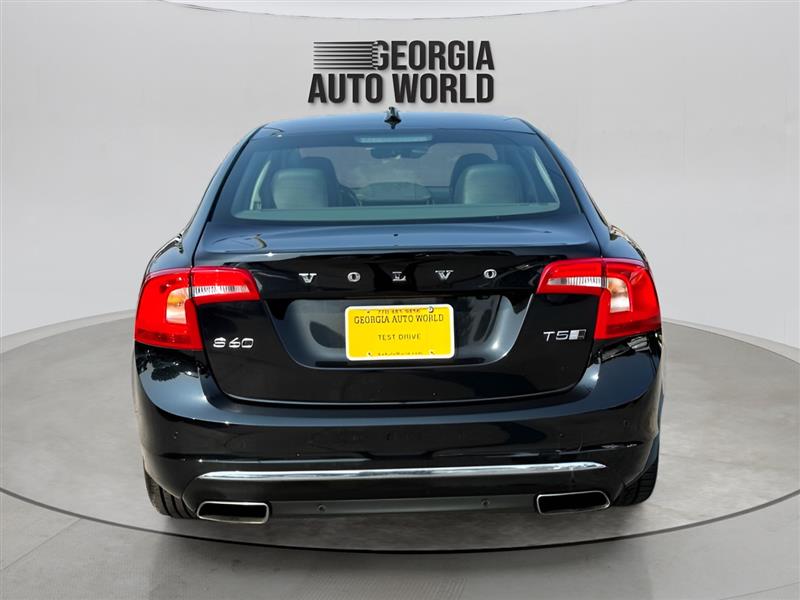 Volvo S60 T5 Inscription Platinum 2018 Volvo S60 T5 Inscription Platinum 2018