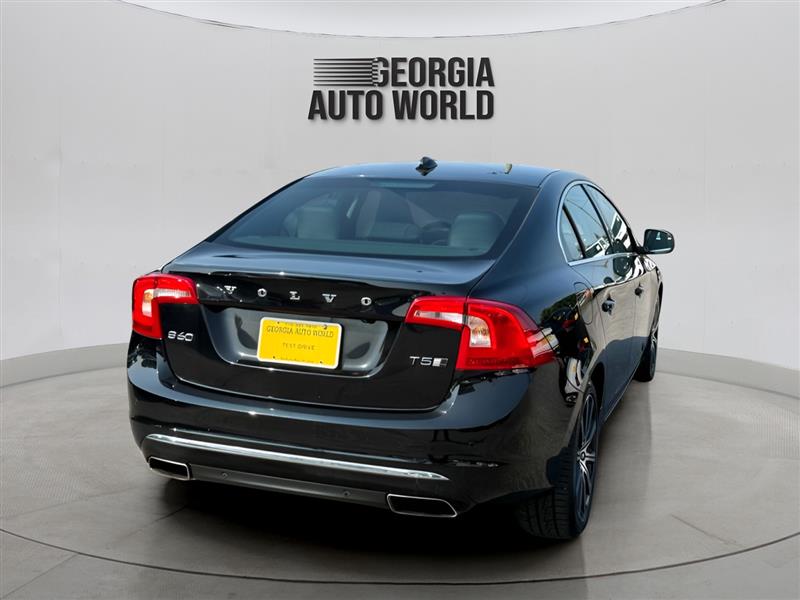 Volvo S60 T5 Inscription Platinum 2018 Volvo S60 T5 Inscription Platinum 2018