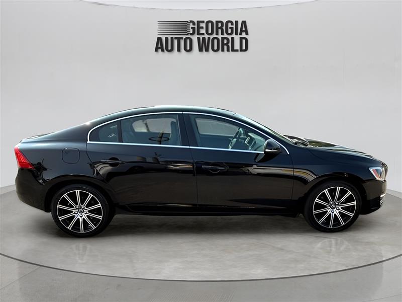 Volvo S60 T5 Inscription Platinum 2018 Volvo S60 T5 Inscription Platinum 2018