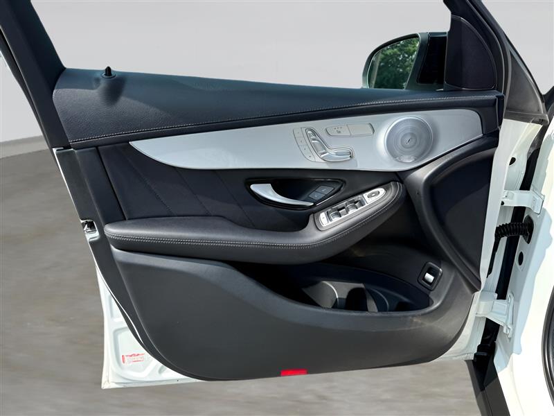 Mercedes-Benz GLC-Class GLC300 2019 Mercedes-Benz GLC-Class GLC300 2019