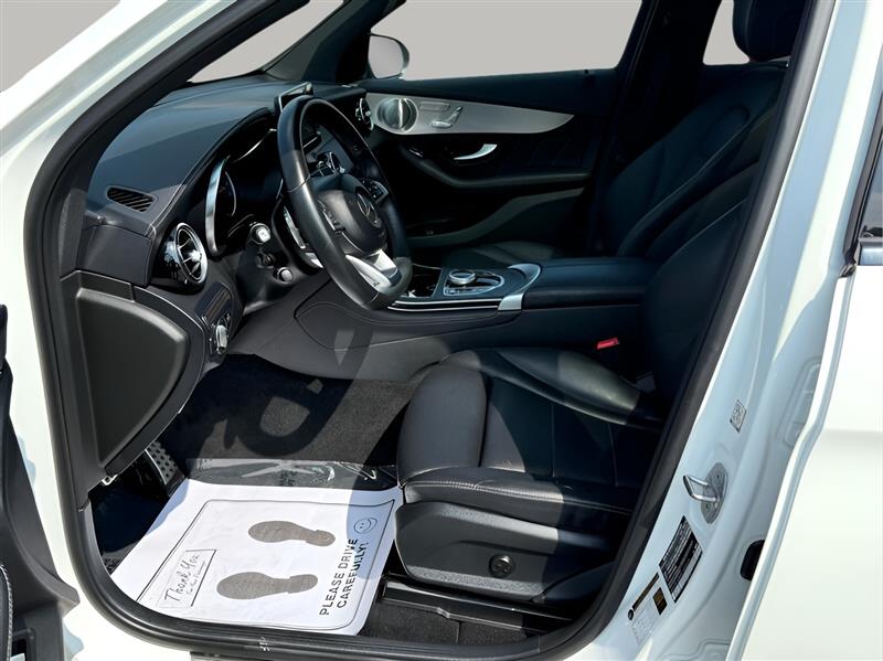 Mercedes-Benz GLC-Class GLC300 2019 Mercedes-Benz GLC-Class GLC300 2019