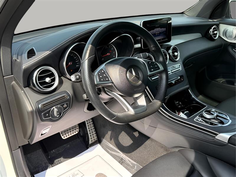 Mercedes-Benz GLC-Class GLC300 2019 Mercedes-Benz GLC-Class GLC300 2019