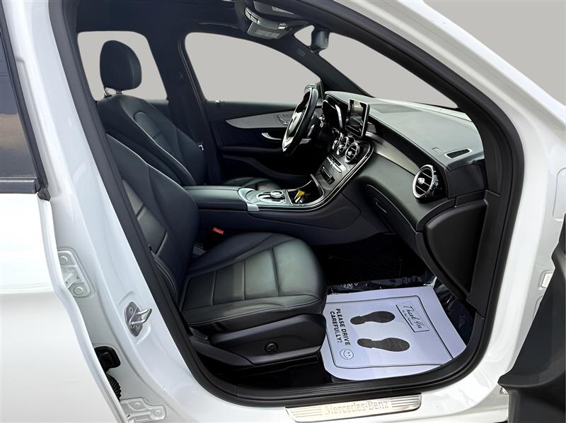 Mercedes-Benz GLC-Class GLC300 2019 Mercedes-Benz GLC-Class GLC300 2019