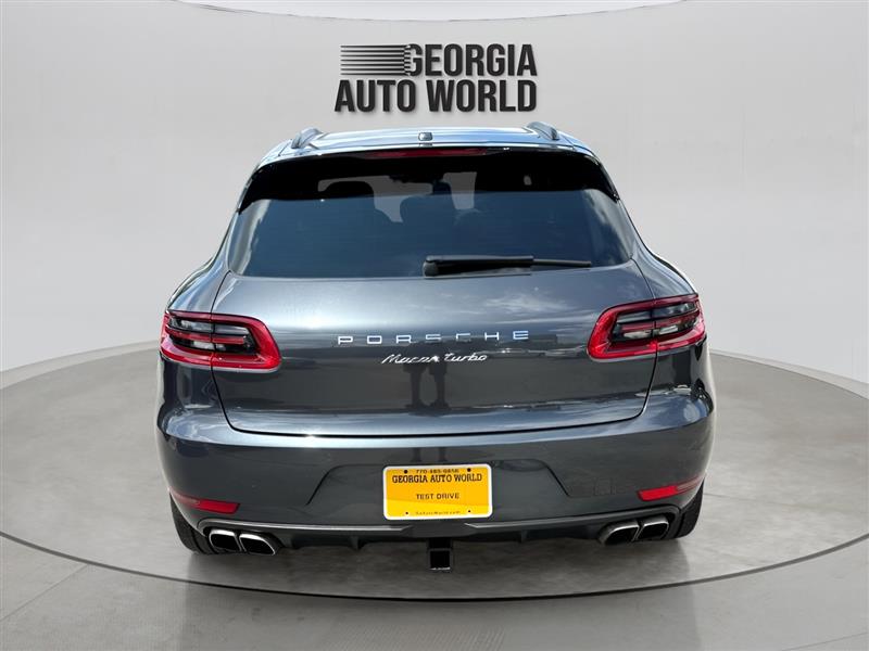 Porsche Macan Turbo 2017 Porsche Macan Turbo 2017