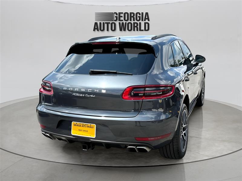 Porsche Macan Turbo 2017 Porsche Macan Turbo 2017