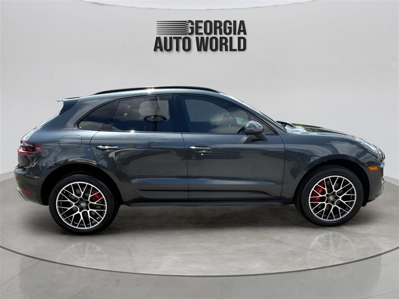 Porsche Macan Turbo 2017 Porsche Macan Turbo 2017
