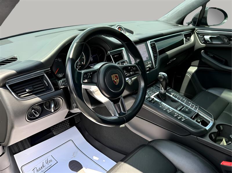 Porsche Macan Turbo 2017 Porsche Macan Turbo 2017