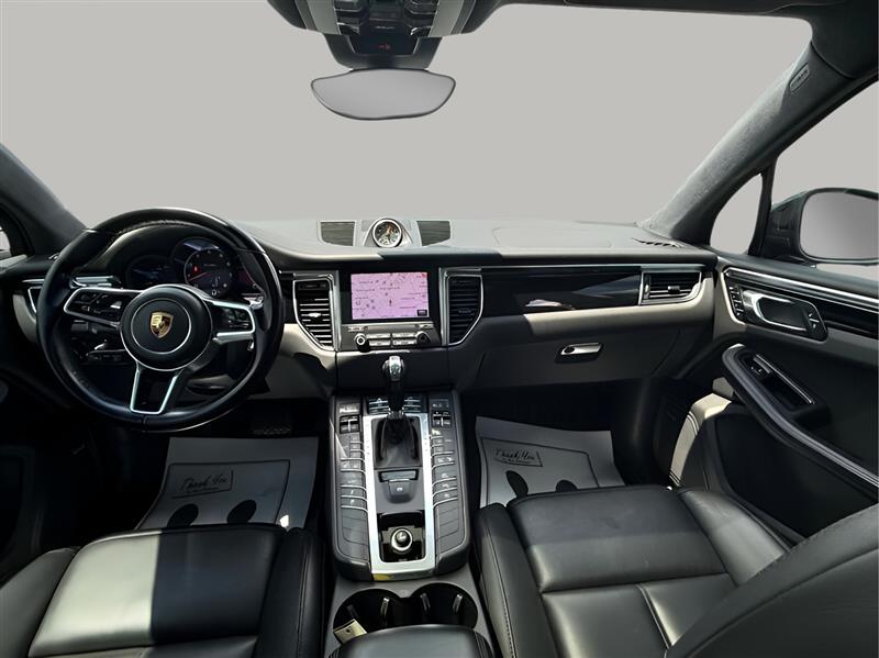 Porsche Macan Turbo 2017 Porsche Macan Turbo 2017