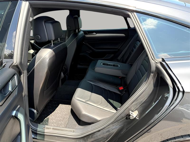 Volkswagen Arteon SEL R-Line 4MOTION 2020 Volkswagen Arteon SEL R-Line 4MOTION 2020