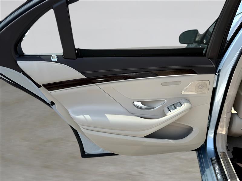 Mercedes-Benz S-Class S560 2018 Mercedes-Benz S-Class S560 2018