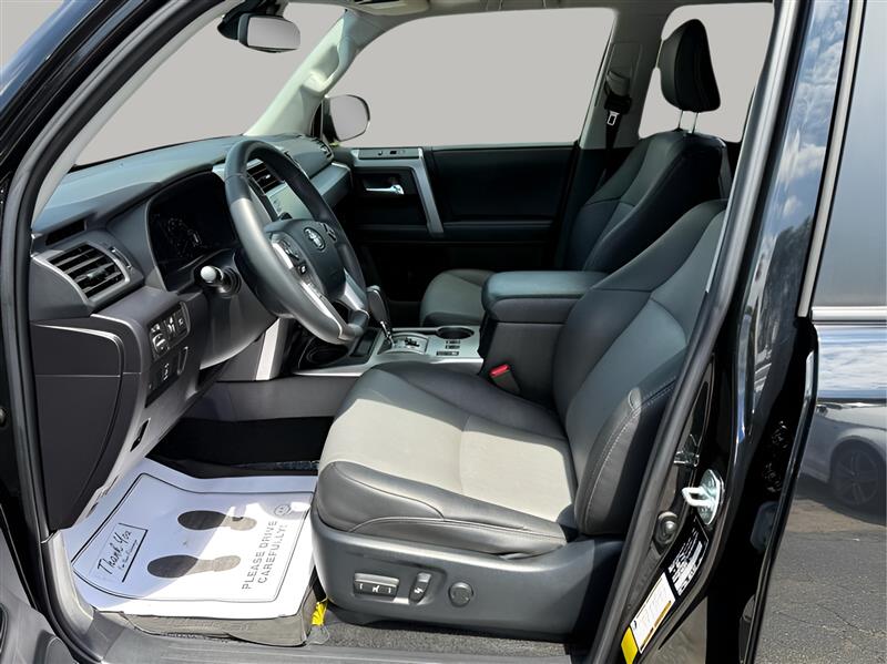 Toyota 4Runner SR5 Premium 4WD 2021 Toyota 4Runner SR5 Premium 4WD 2021