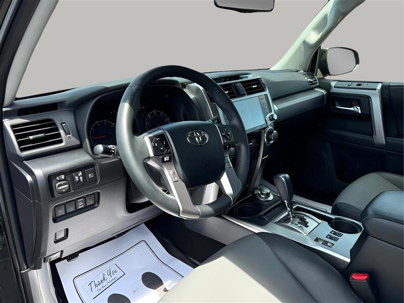 Toyota 4Runner SR5 Premium 4WD 2021 Toyota 4Runner SR5 Premium 4WD 2021