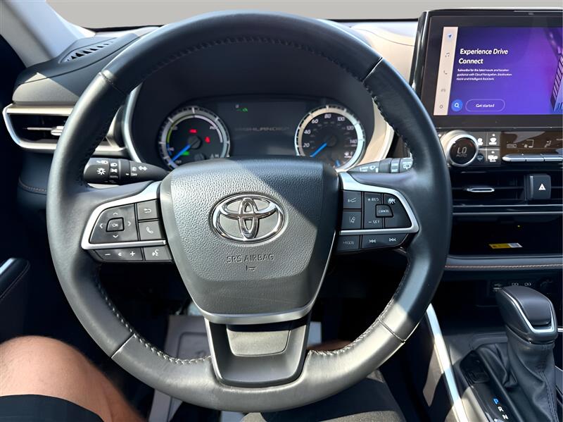 Toyota Highlander Hybrid Bronze Edition 2023 Toyota Highlander Hybrid Bronze Edition 2023