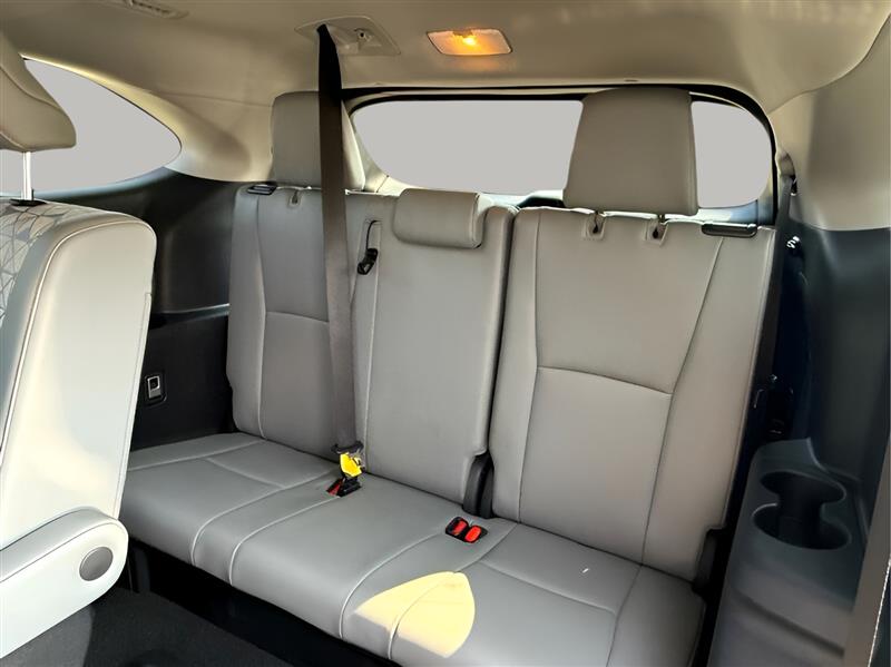 Toyota Highlander Hybrid Bronze Edition 2023 Toyota Highlander Hybrid Bronze Edition 2023