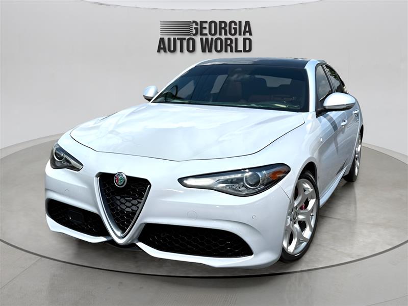 Alfa Romeo Giulia Ti 2022 Alfa Romeo Giulia Ti 2022