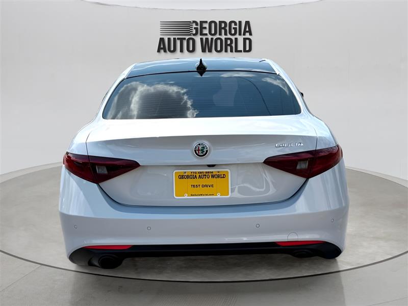 Alfa Romeo Giulia Ti 2022 Alfa Romeo Giulia Ti 2022