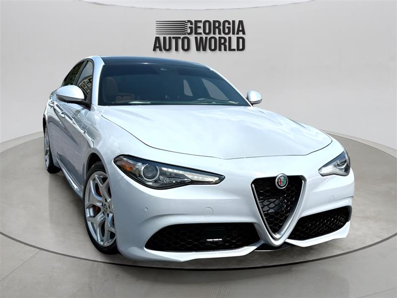 Alfa Romeo Giulia Ti 2022 Alfa Romeo Giulia Ti 2022