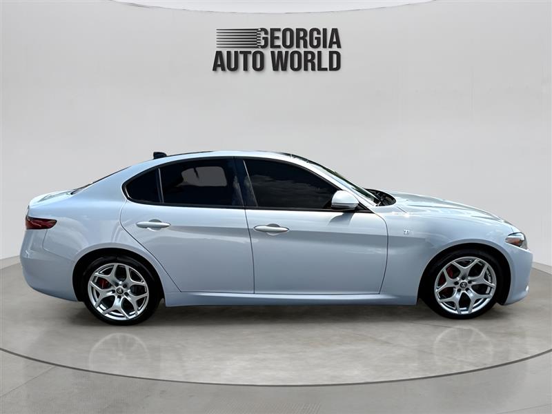 Alfa Romeo Giulia Ti 2022 Alfa Romeo Giulia Ti 2022