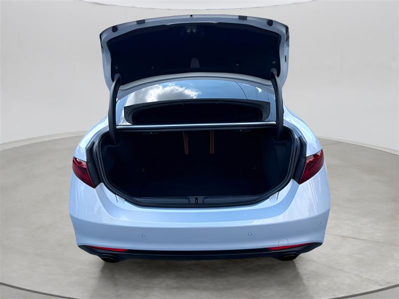 Alfa Romeo Giulia Ti 2022 Alfa Romeo Giulia Ti 2022