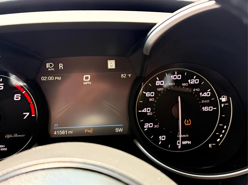 Alfa Romeo Giulia Ti 2022 Alfa Romeo Giulia Ti 2022
