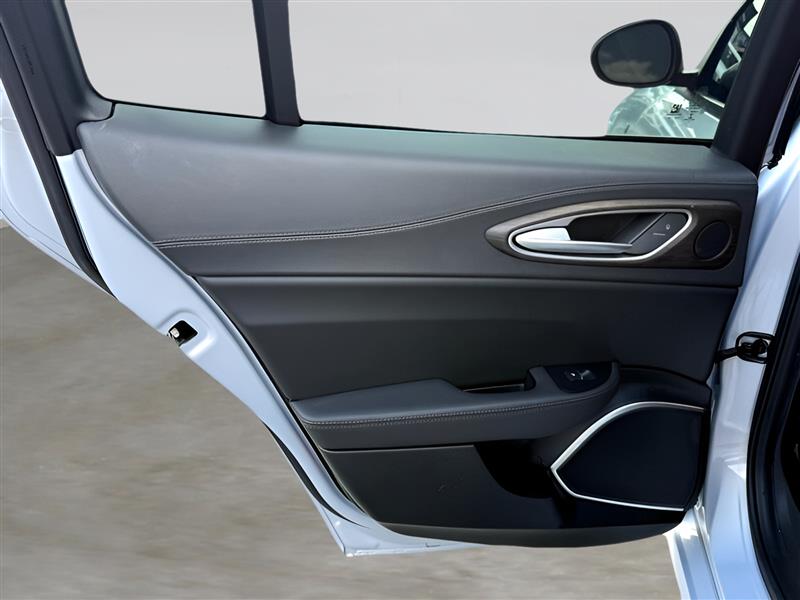 Alfa Romeo Giulia Ti 2022 Alfa Romeo Giulia Ti 2022