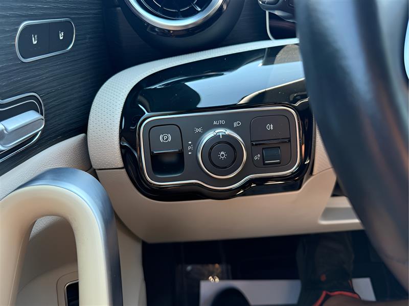 Mercedes-Benz A-Class A 220 4MATIC 2019 Mercedes-Benz A-Class A 220 4MATIC 2019