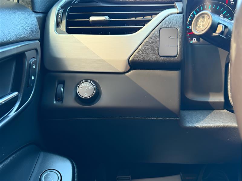 GMC Yukon XL SLT 2WD 2018 GMC Yukon XL SLT 2WD 2018