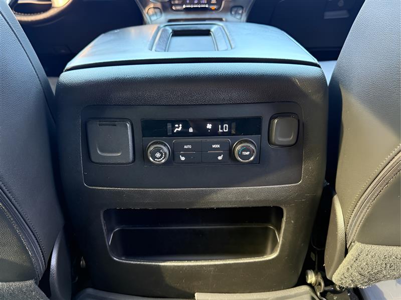 GMC Yukon XL SLT 2WD 2018 GMC Yukon XL SLT 2WD 2018