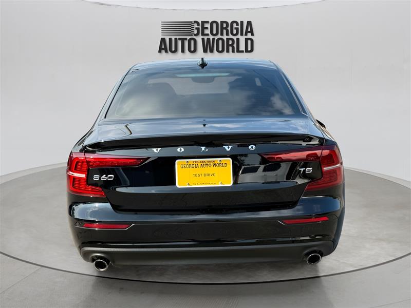 Volvo S60 T5 Momentum 2020 Volvo S60 T5 Momentum 2020