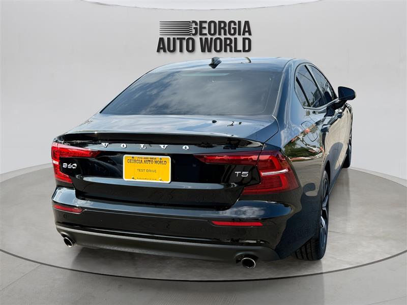 Volvo S60 T5 Momentum 2020 Volvo S60 T5 Momentum 2020