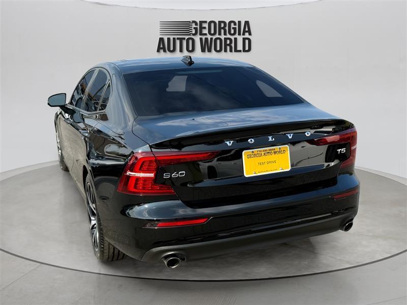 Volvo S60 T5 Momentum 2020