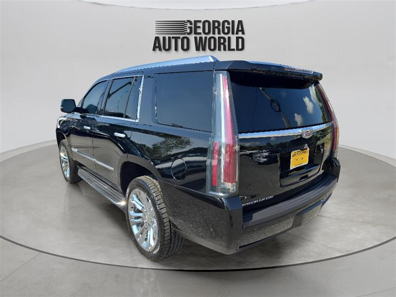 Cadillac Escalade Luxury 2WD 2017 Cadillac Escalade Luxury 2WD 2017