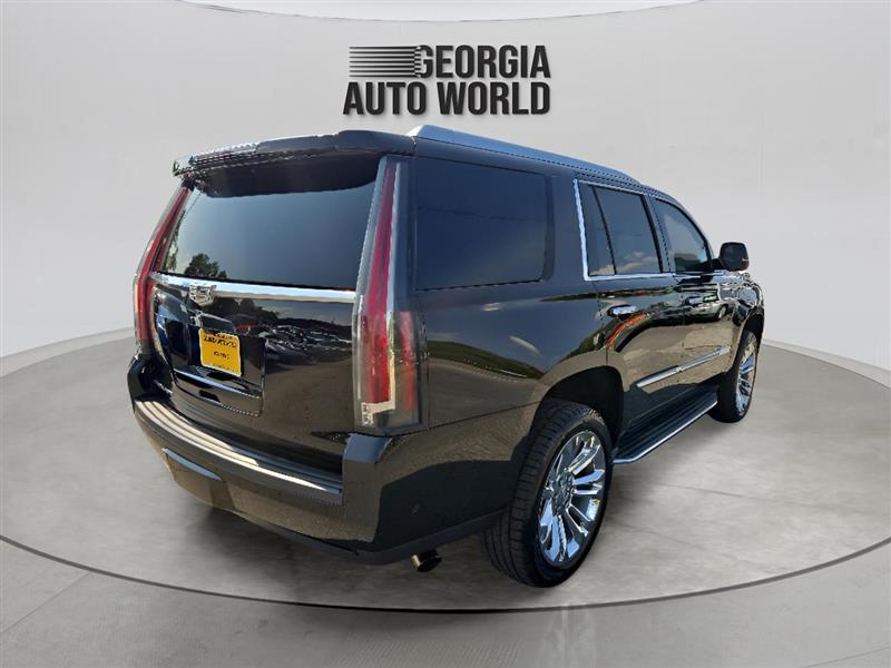 Cadillac Escalade Luxury 2WD 2017 Cadillac Escalade Luxury 2WD 2017