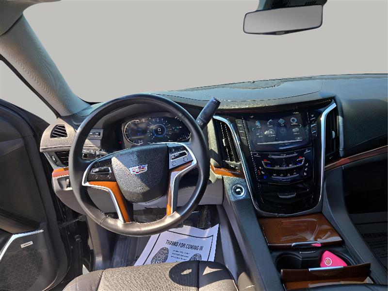 Cadillac Escalade Luxury 2WD 2017 Cadillac Escalade Luxury 2WD 2017