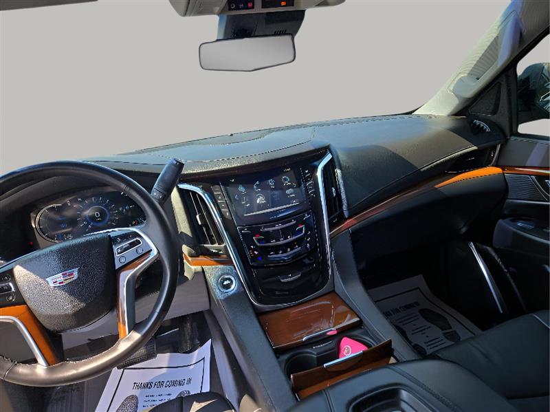 Cadillac Escalade Luxury 2WD 2017 Cadillac Escalade Luxury 2WD 2017