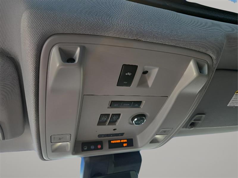 Cadillac Escalade Luxury 2WD 2017 Cadillac Escalade Luxury 2WD 2017