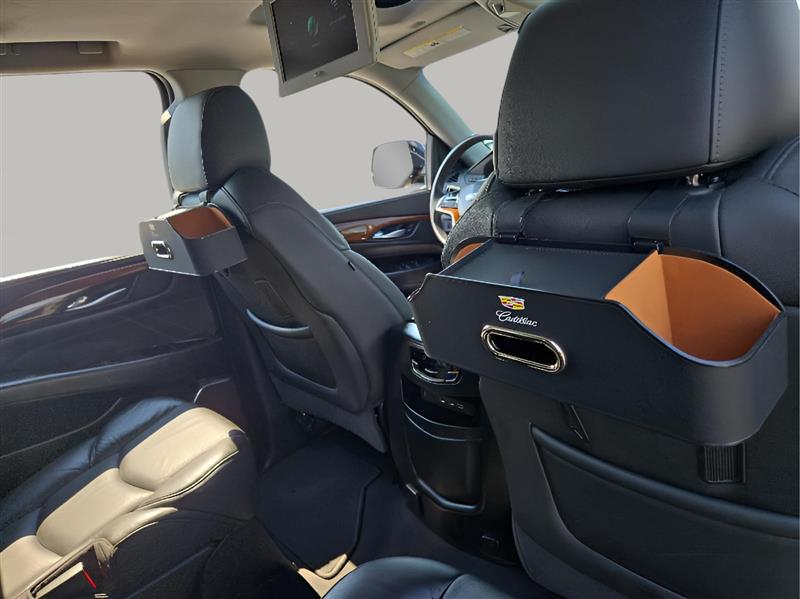 Cadillac Escalade Luxury 2WD 2017 Cadillac Escalade Luxury 2WD 2017