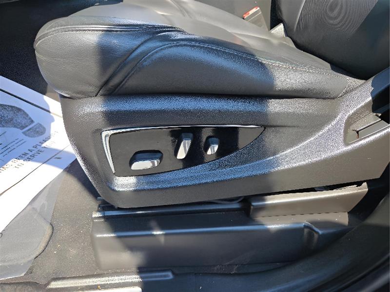 Cadillac Escalade Luxury 2WD 2017 Cadillac Escalade Luxury 2WD 2017