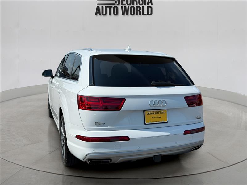 2018 Audi Q7 3.0 Premium Plus photo 3